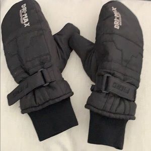 ⚫️❄️FIERO DRI-MAX WATERPROOF MITTENS⚫️❄️